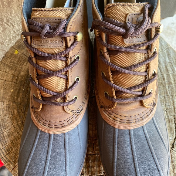 UGG Men's Zetik Boot Leather In Brown - Picture 6 of 10